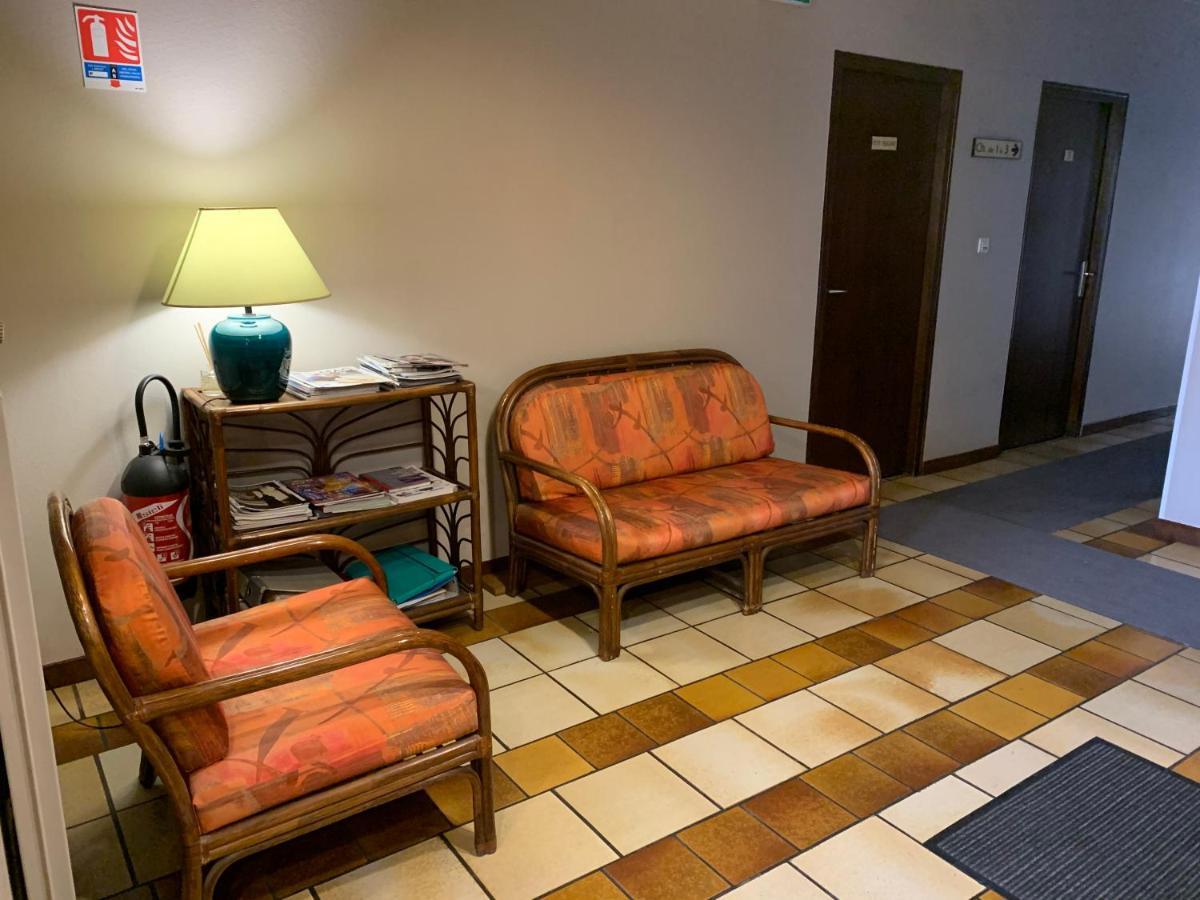 Hotel Du Lion 브줄 외부 사진